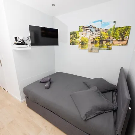 Le Petit Break - Gare - Petite France - Commerces A Proximite Guest house *